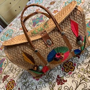 Vintage Mexican woven straw bag w/handles